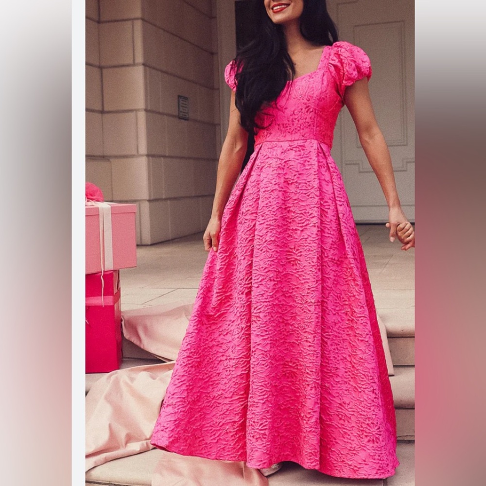 IVY CITY PORTIA DRESS IN PINK JACQUARD